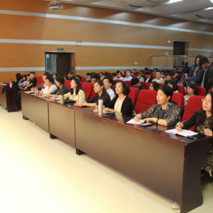 ���ϴ�W(xu��)�RԺ���Ҍ����ځ���ꎌW(xu��)Ժ���v��(x��)��ƽ˼��