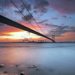 �_�Lǰ����������� ҹĻ�µ��h��̖