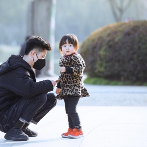 �zӰ�����������}��Ʒ�� ӛ����c���˲Ϣ