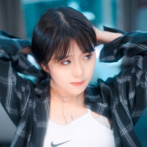 �zӰ��W������zӰ ������ʹ���С��Ů