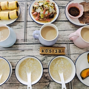 �����ְ���ͷ�����������Ŵ�׶�ɳ��