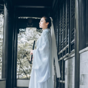 ���L������İ�������� �������o�p