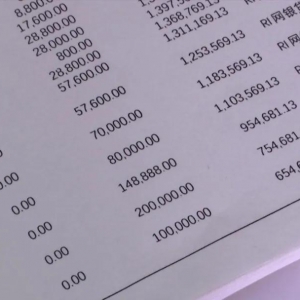 ǧ�f�e����һ��"��ĦС��Ƭ" �_�߰��f����