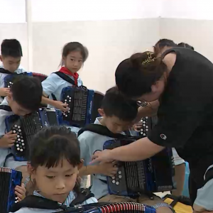 �����_������ꎲ��֌W(xu��)У�n�����(w��)�n�̰���