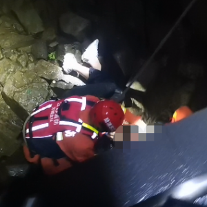 �������ˣ������𣡡����һ���Ӿƺ�l��Ϣ�o��ĸ��......