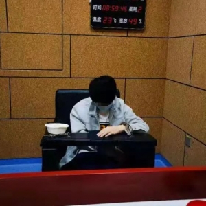 ��һԪ��ǧԪ�������@����ס�APP