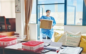 ��ʿ ���ڼ��y�U�ص��P�I�r��չ�F��ɫ