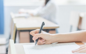 ���t��2022��߿������}Ŀ�R��