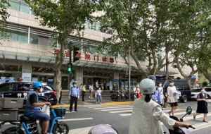 ����t(y��)Ժ���ӳֵ����ˣ��Ϻ�����ͨ��(b��o)