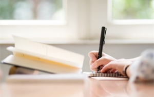 9��1������ʩ�����P��С�W���M