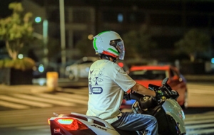 ҹɫ�u�� �������f���A����