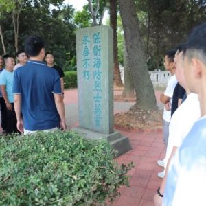 ����λ��ʿ�H�ˣ�����һλ���Խ��