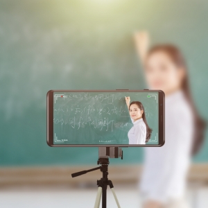 ��ꎶ��ٌWУ�༉�и�Ⱦ�ČW��Ȼ��W�n�ˣ�