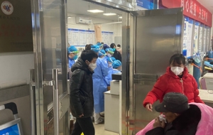 �tԺ������̫���������\����ݔҺ�Ҷ�������