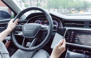 �ε���L܇���죿ƽ�r�r����20Ԫ�����纰��L܇���r��24�ˣ�