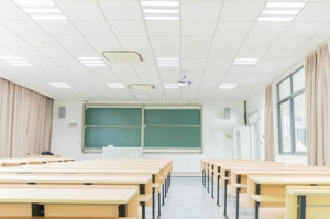 ���ݸ��ж��_ʼ����70%���~����������