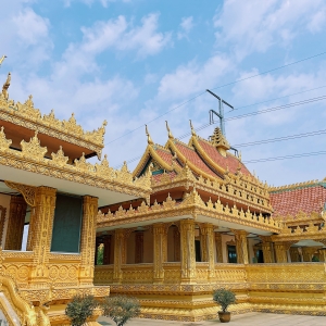 �򿨳��ݴ�ɽ�£���Ư���Ľ���