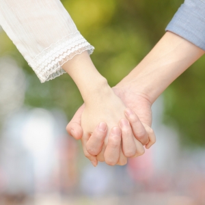 �ж����˵Č������Լ�������ͬ�W��