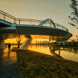 �S�ģ��\����ò�^�����պ���ϼ