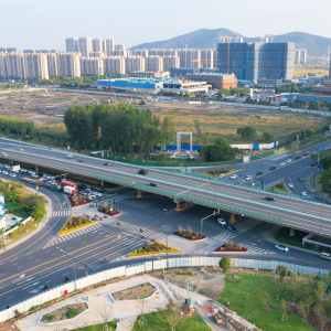 ���ĵ׃r�ɽ���2023���°��꽭ꎷ���߀���з��D����