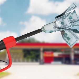 ̫�y�ˣ��@���M���M��8Ԫ�r���ˣ��ҹ�Ӌ߀�Ýq��