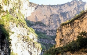 �S��֮ˮ���ρ�����ɽ�����ؿ��ٲ�