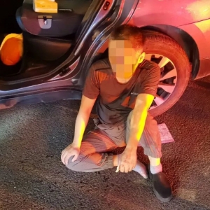 ���{���ݺ󣬾���·߅������˯......