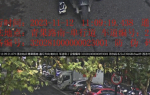 ��һ�������·�ϱ��ģ��ҿ��e�˶����p�У��@ʲô��r����