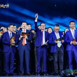 �|��30�꣬�������@���f��