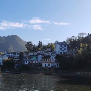 �°���ɽˮ����ҕ�l���eϾɽ���Σ�����������