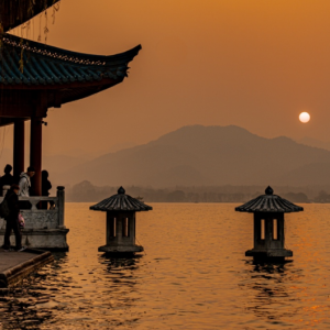 ���������S�ģ�������������ĺ��棬����Ƭ�̵Č��o