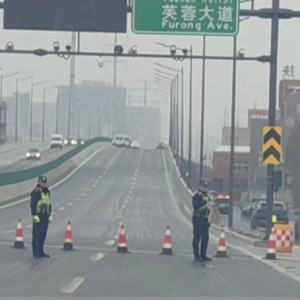 ��������������ꎳ�ɫ�A����