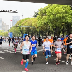 ��Ѫ��ꎣ����Rِ�¬F(xi��n)��(ch��ng)ֱ����