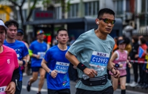 ���R�^ӛ䛳��R�����񾫲�˲�g