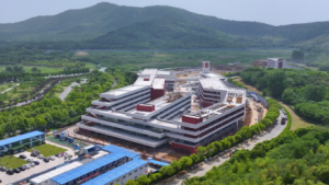 ��ɽ���W(xu��)У����Ͷ����