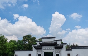 �r�Ҙ��Σ��б齭�Ͼ�ʮ�ţ������ϝ���һ��