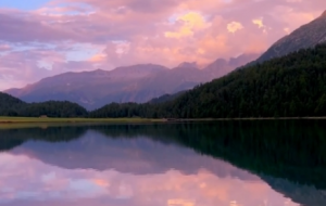 ����������ɫ��ϼ��Ⱦ���