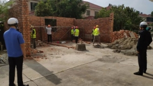 ����@��С�^�`�����e�󣬲�