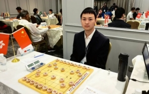 ���15�qС������(chu��ng)��vʷ