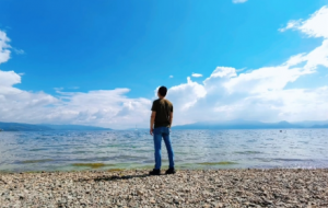 ����8�꣺��ǧ����Ƭ��ӛ��ҵĶ������