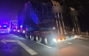 �����ҹ�����e�󣬮�����@