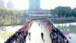 ������Ϣ�������һ����ͨ܇��