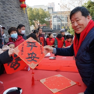 ����13:30�����������ʹ�(li��n)��