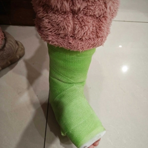 ����ۿͣ�С���H�ӠI��ˣ�ؼҲŰl�F���ۣ��ڶ���ȥ����������Ȼ���J