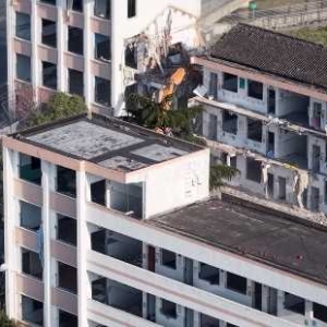 ����С�W߀�ǲ�����ӛ�����һ������WУ���xĻ