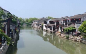 �S���Ͻ֕r�⣺��퍰ͳǣ�͸¶�q�µĜ�ɣ����