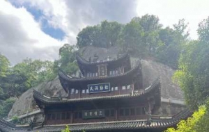 �����S�ģ����ֱMȾ��ɽɽˮˮ�κ��˾����(n��i)��