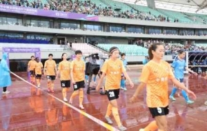 �������Q��������