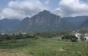 ��ĩ���ގ������{����Խ�����c������·��һ�_���ʡ�Ę�Ȥ