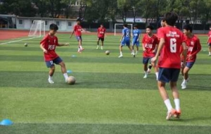 16���K����T�ط�ĸУ